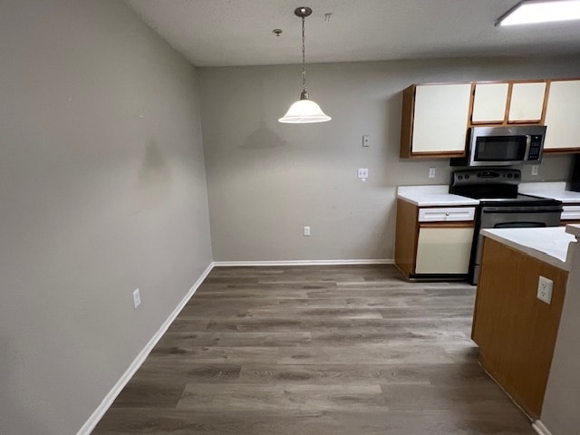 Dining - 629 Dory Ln