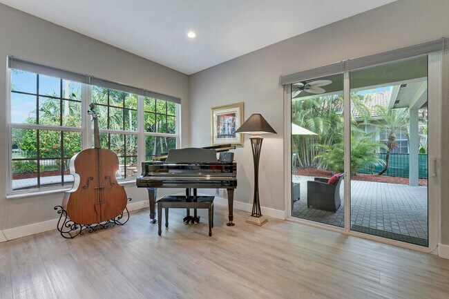 Building Photo - 127 Via Castilla