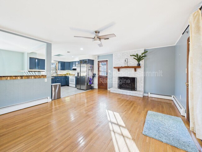 Building Photo - 1508 Chesley Pl