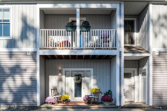 Building Photo - 166 Jefferson St