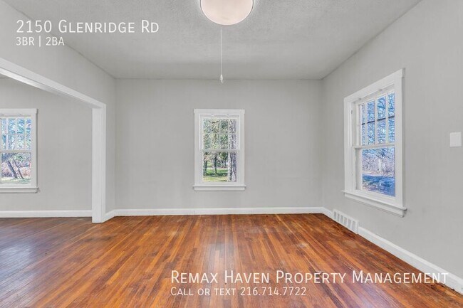 Building Photo - 2150 Glenridge Rd