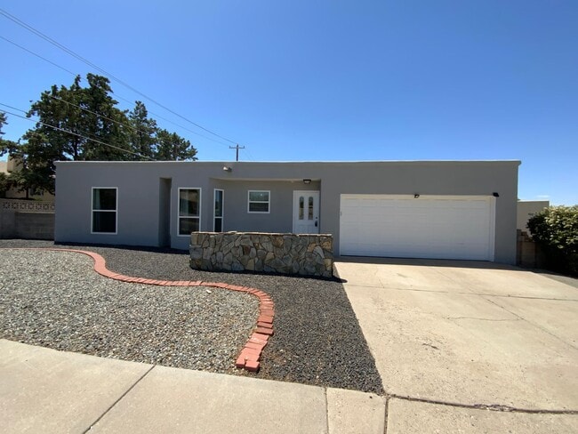 Primary Photo - 3 Bedroom Single Story Home Available Near...