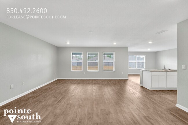 Building Photo - 7063 Abigail St