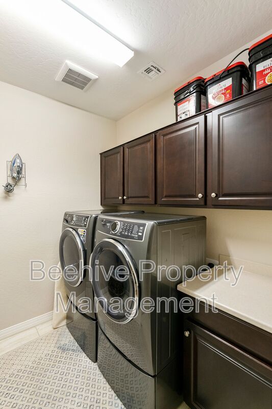 Building Photo - 22282 E Pickett Ct