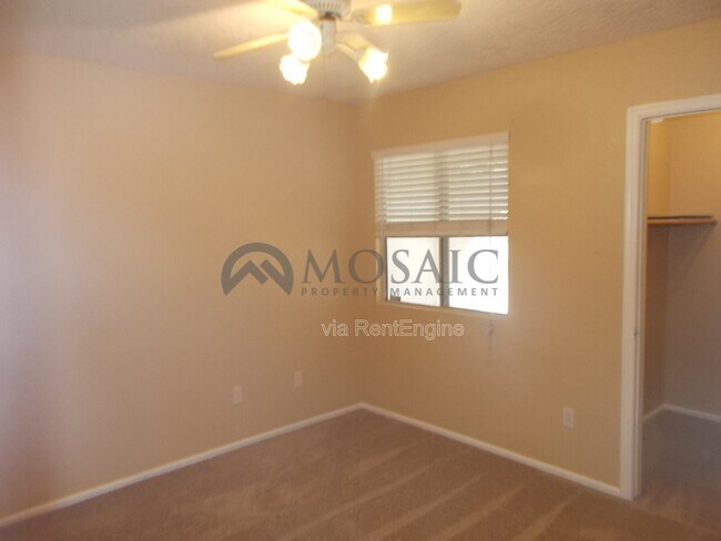Building Photo - 4338 E Alta Mesa Ave