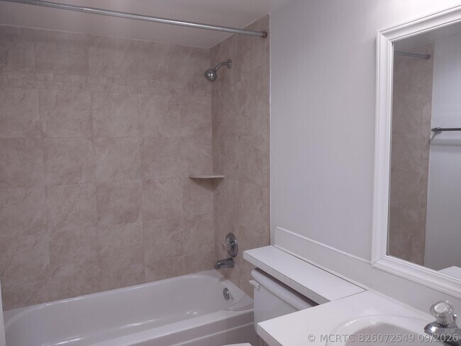 Building Photo - 3212 Strawflower Way