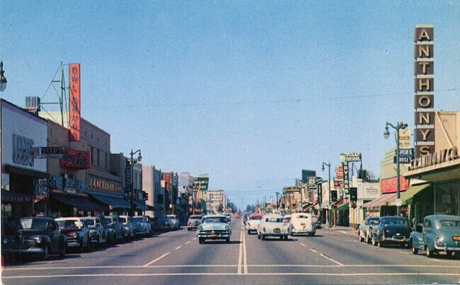 Building Photo - 9318 Artesia Blvd