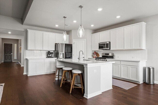 Building Photo - 6501 Velvet Leaf Ln