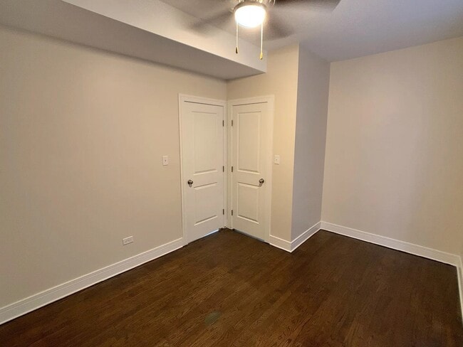 Building Photo - 3306 W Cullom Ave