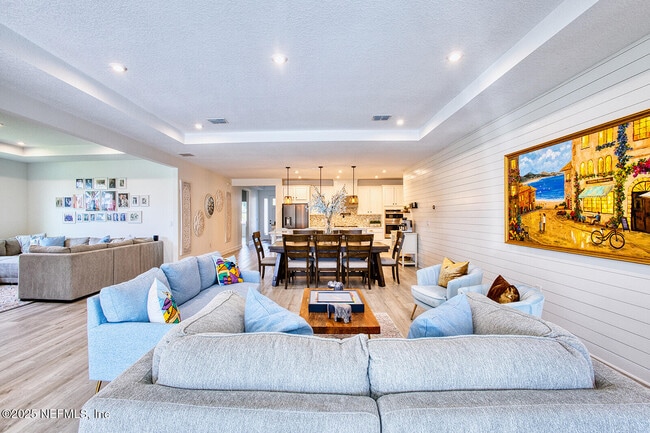 Building Photo - 94242 Goodwood Dr