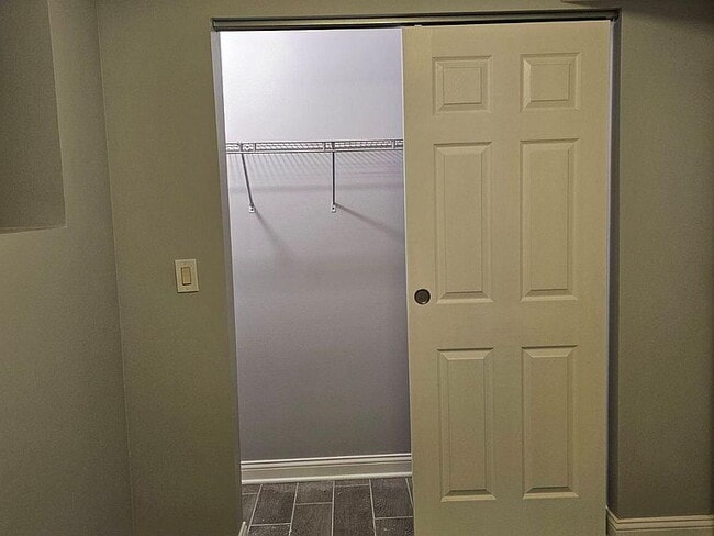 Building Photo - "Spacious 2-Bedroom Oasis on W Fillmore St – 1496 Sq Ft of Comfort in Chicago's Heart!"