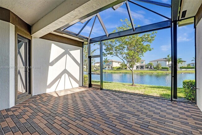 Building Photo - 10590 Mira Vista Dr