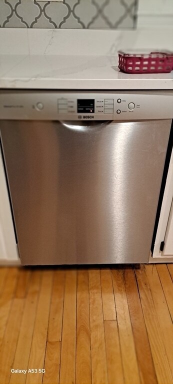 Building Photo - 24 Clearview Ave