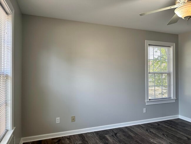 Building Photo - 114 W Green St