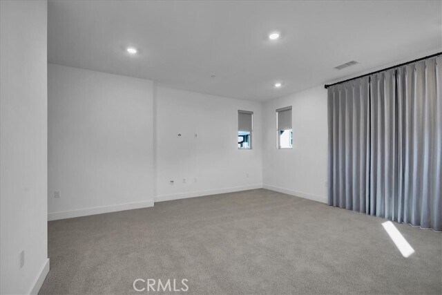 Building Photo - 164 Carmine