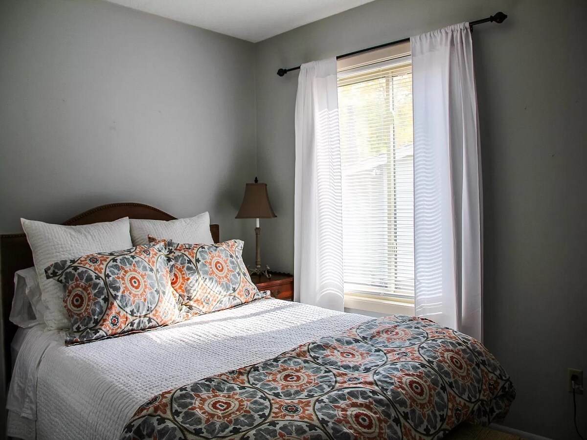 Building Photo - 9720 Cimarron Cir