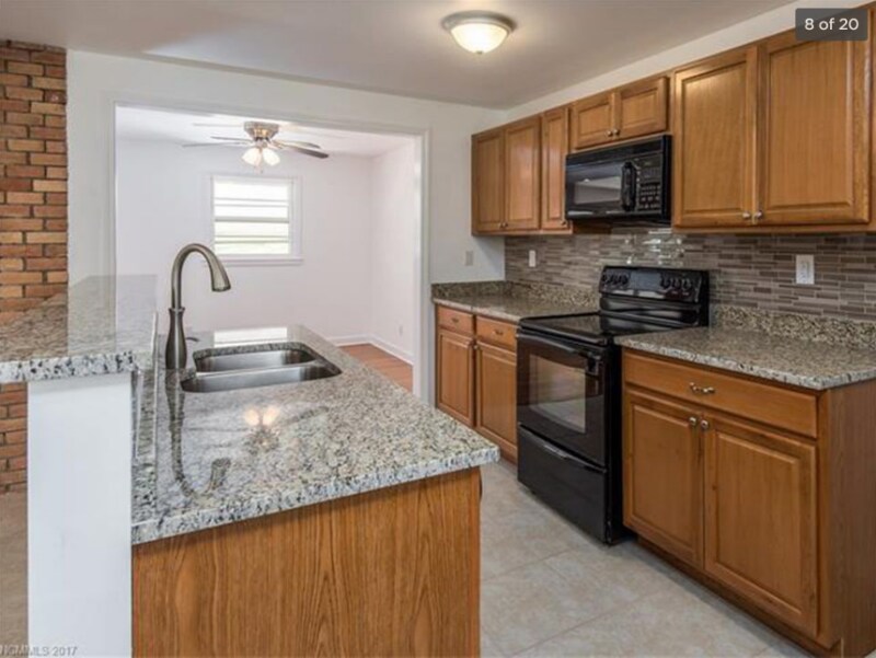 Building Photo - 32 S Oak Forest Dr