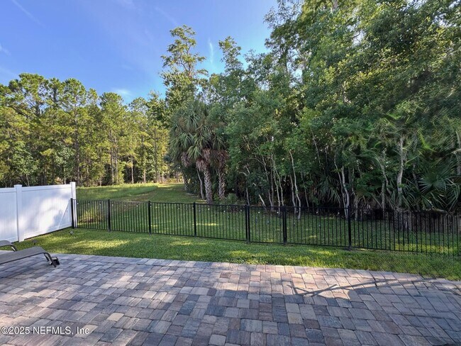 Building Photo - 163 Pine Forest Ct