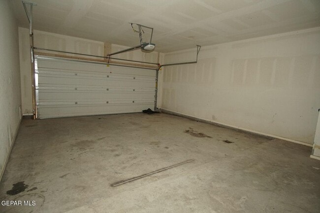 Building Photo - 14375 Whisper Mare Ct