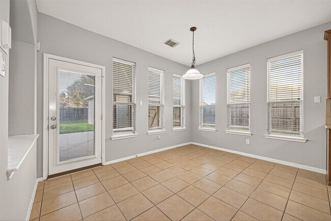 Building Photo - 2810 Shadow Canyon Ln