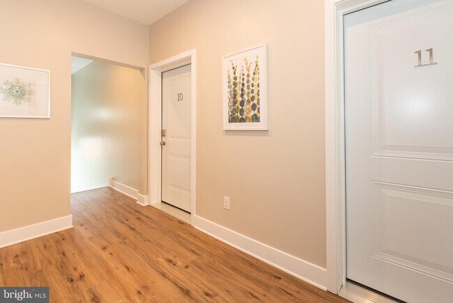 Building Photo - 2220 Master St