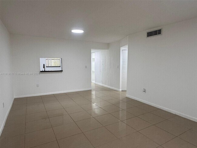 Building Photo - 1830 SW 81st Ave