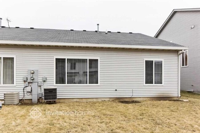 Building Photo - 370 Reston Cir