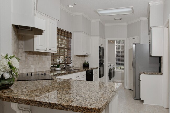 Building Photo - 31 N Duskwood Pl