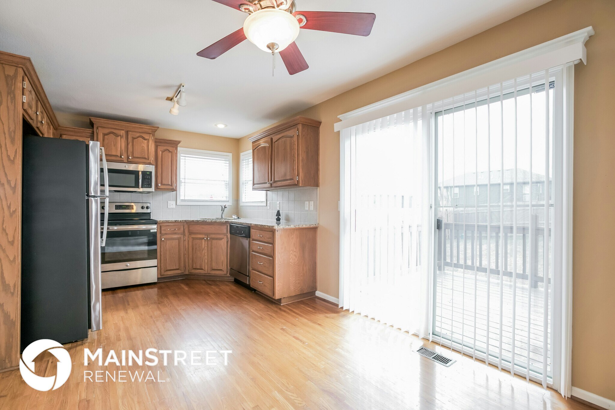 Building Photo - 423 Spring Branch Dr