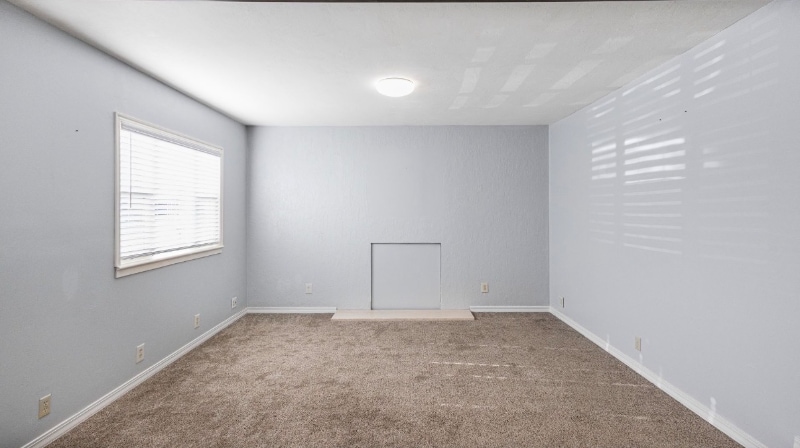 Building Photo - 175 Alpine Dr