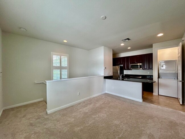 Building Photo - 1039 Tiki Dr