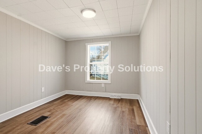 Building Photo - Charming Updated Home in Prime Winston-Salem Location