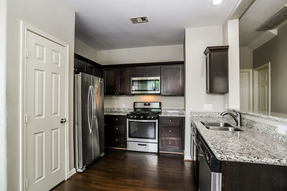 Building Photo - 2818 Mesquite Ridge Dr