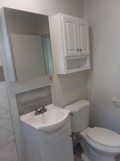 Building Photo - 641 Hardin Dr