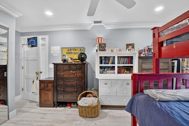 Building Photo - 23201 Boca Club Colony Cir