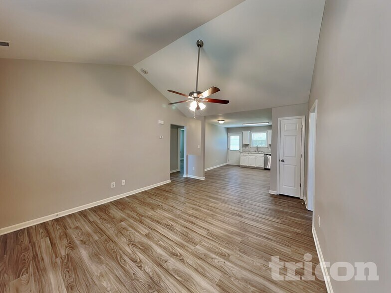 Building Photo - 310 Dexter Pl