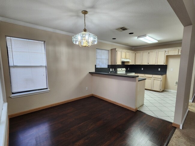 Building Photo - 7933 Wolverine Dr
