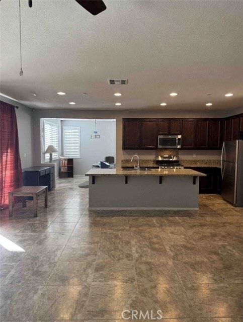 Building Photo - 127 Mesquite Ct