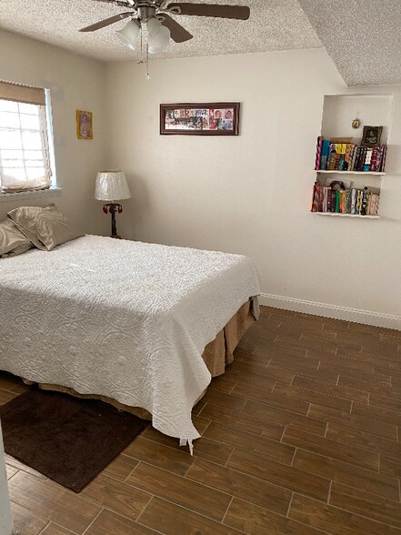 Building Photo - 7116 Orange Tree Ln