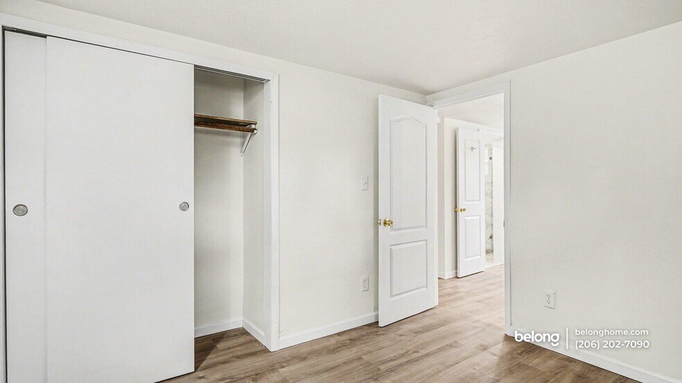 Building Photo - 16702 Linden Ave N