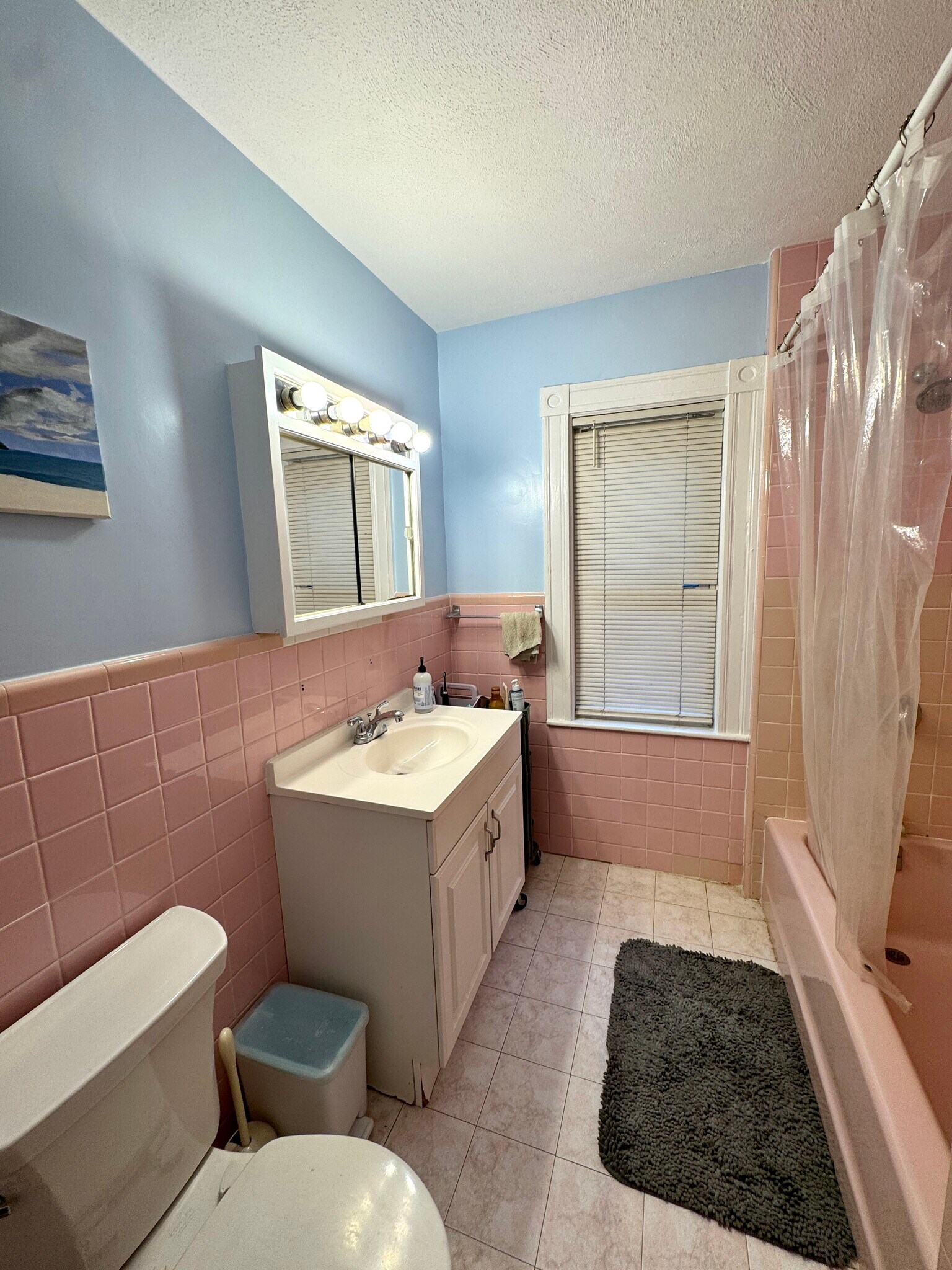 Building Photo - 195 College Ave