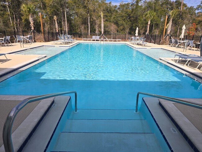 Building Photo - 190 Turpentine Dr