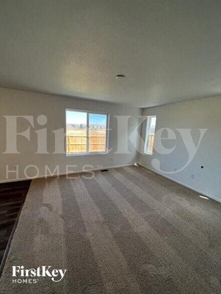 Building Photo - 10142 Luneth Dr