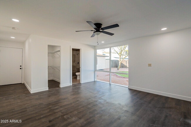 Building Photo - 1316 E Lemon St