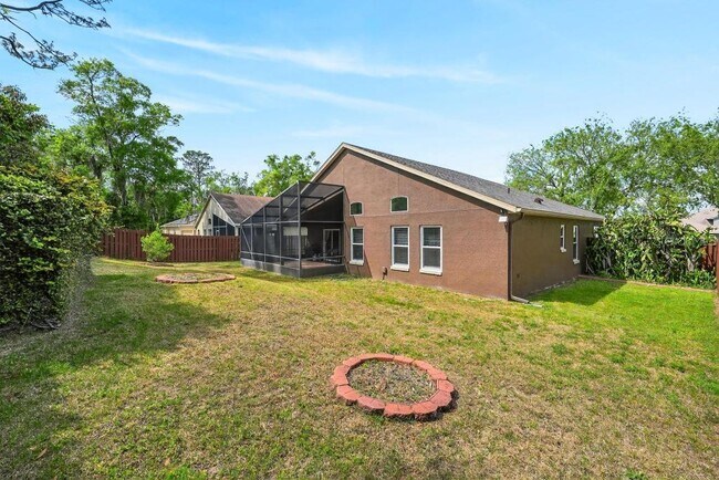 Building Photo - 5477 Glen Oak Pl
