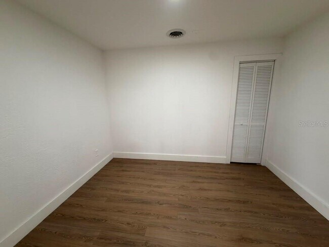 Building Photo - 1822 Banyan Tree Dr