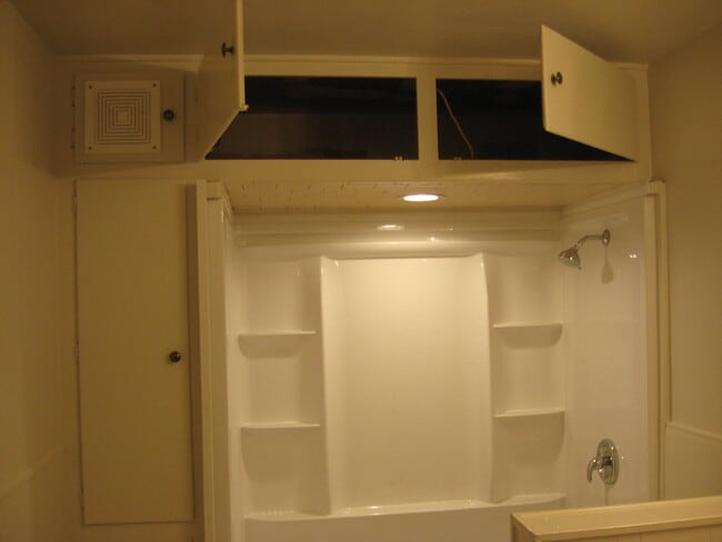 Building Photo - 1213 Park St