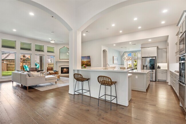 Building Photo - 12310 May Pop Path