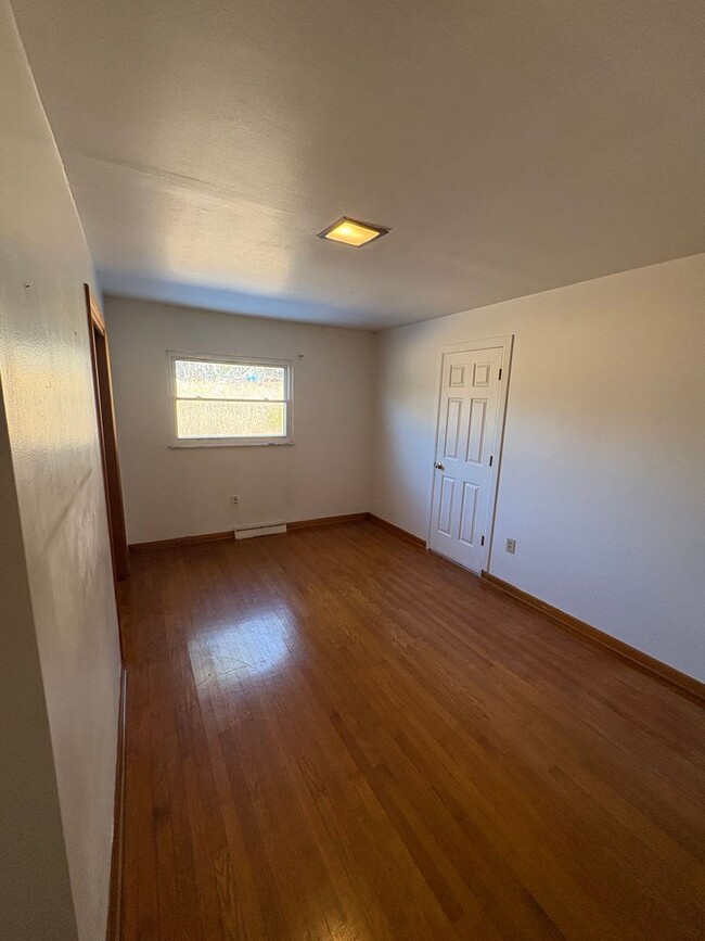 Building Photo - Two Bedroom Home in Corbin, KY