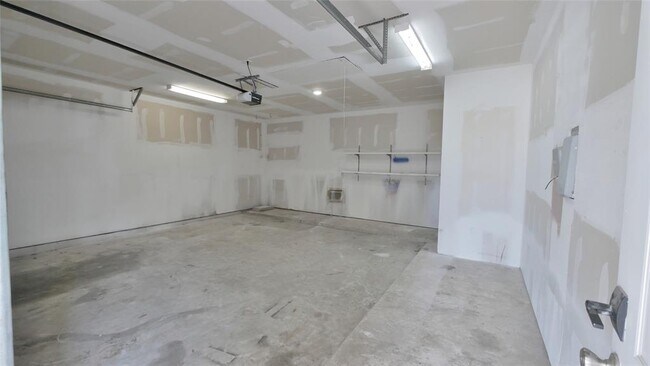 Building Photo - 13203 Weiman Rd